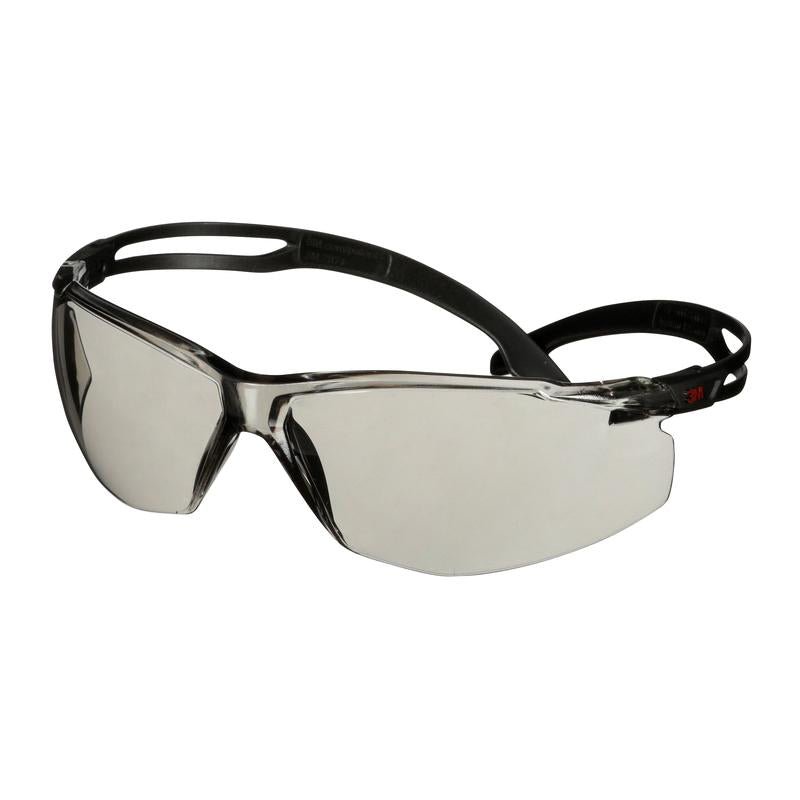 Lunettes de sécurité 3M™ SecureFit™ 500, branches noires, revêtement antibuée/anti-rayures Scotchgard™ (K&N), lentille gris clair intérieur/extérieur, SF507SGAF-BLK-EU, 20 par paquet | Paquet (1 pièce)